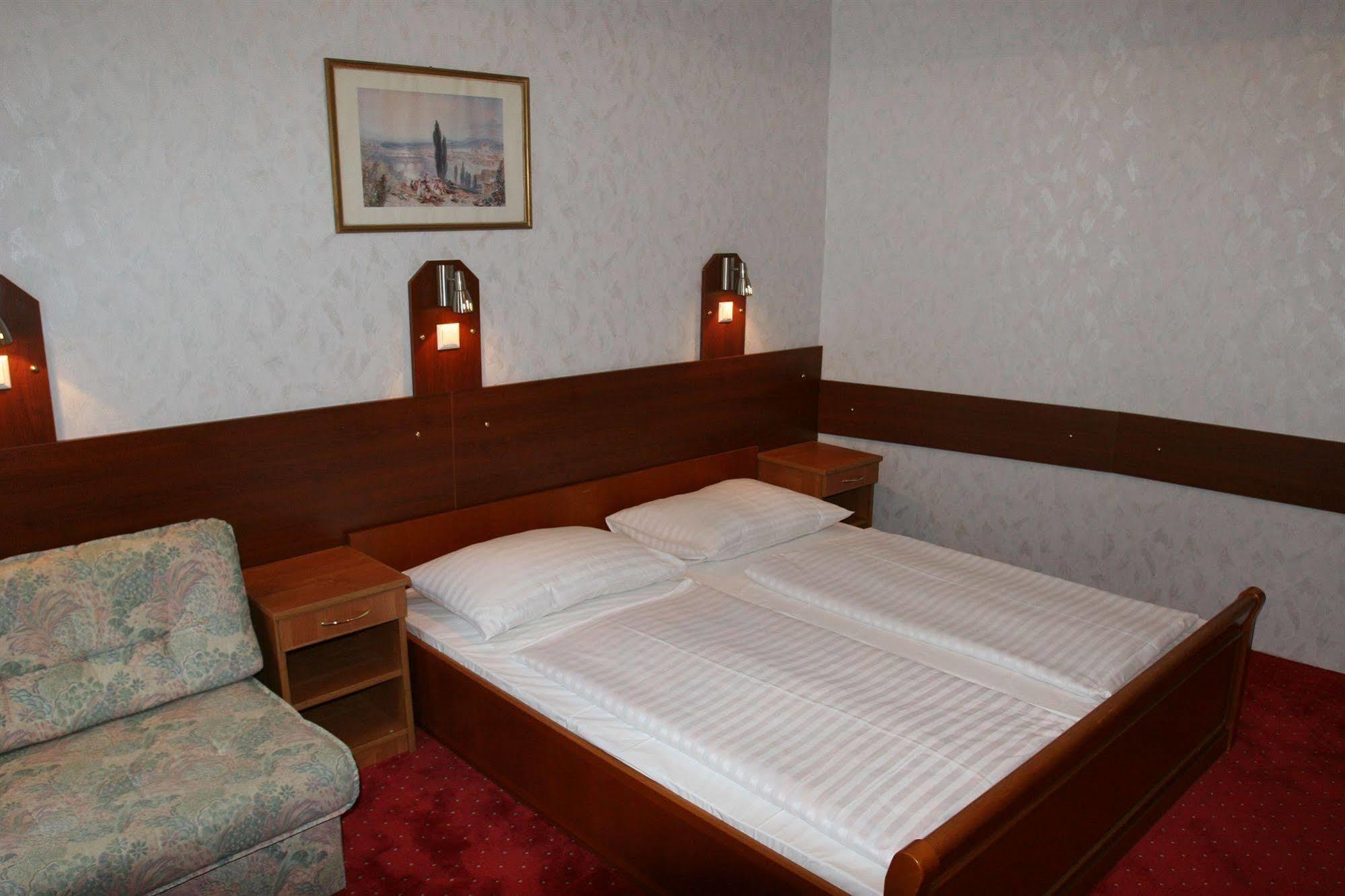 Terminus Hotel
